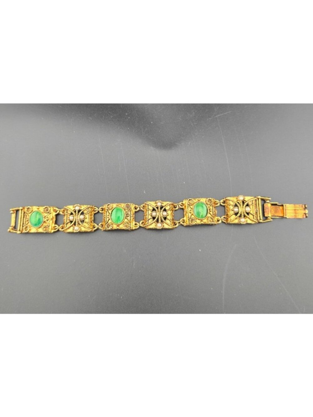 Vintage LJM Laurentian Link Etruscan Bracelet Gold Tone Green Cabochons 6.25" - Picture 7 of 8